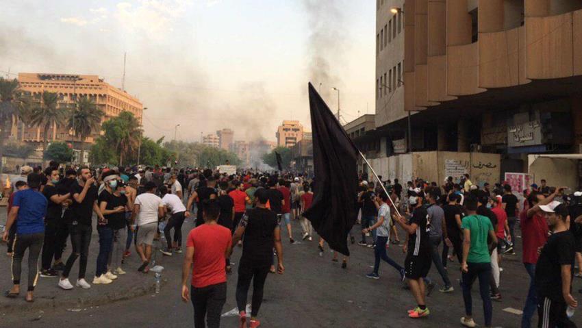 Pemerintah Syi'ah Irak Blokir Jaringan Media Sosial Saat Protes Masuki Hari ke-2